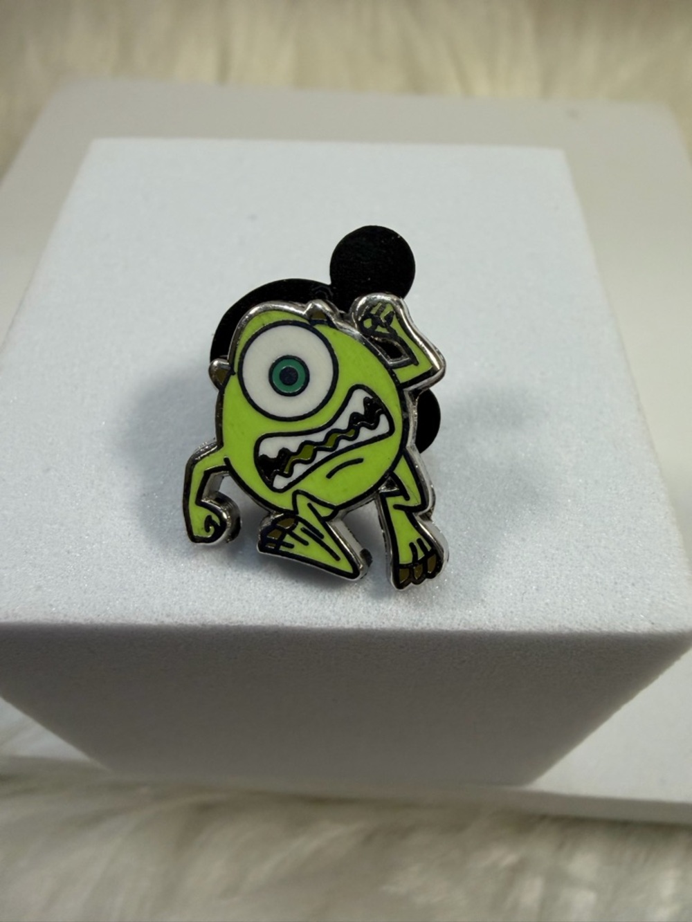 💙3/$20 DISNEY TRADING PIN Green One-Eyed Monster Enamel Pin